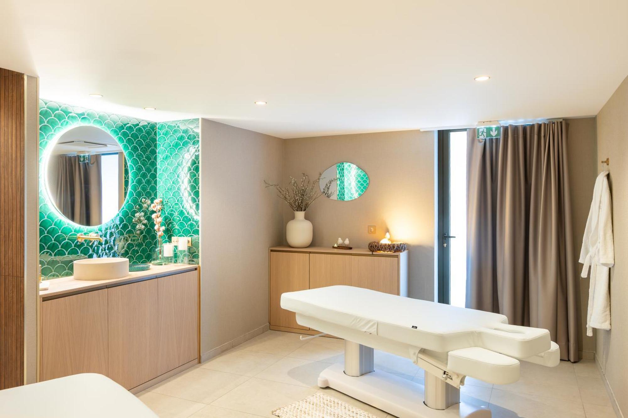 Aiden By Best Western T'Aim Hotel Compiegne Exterior photo