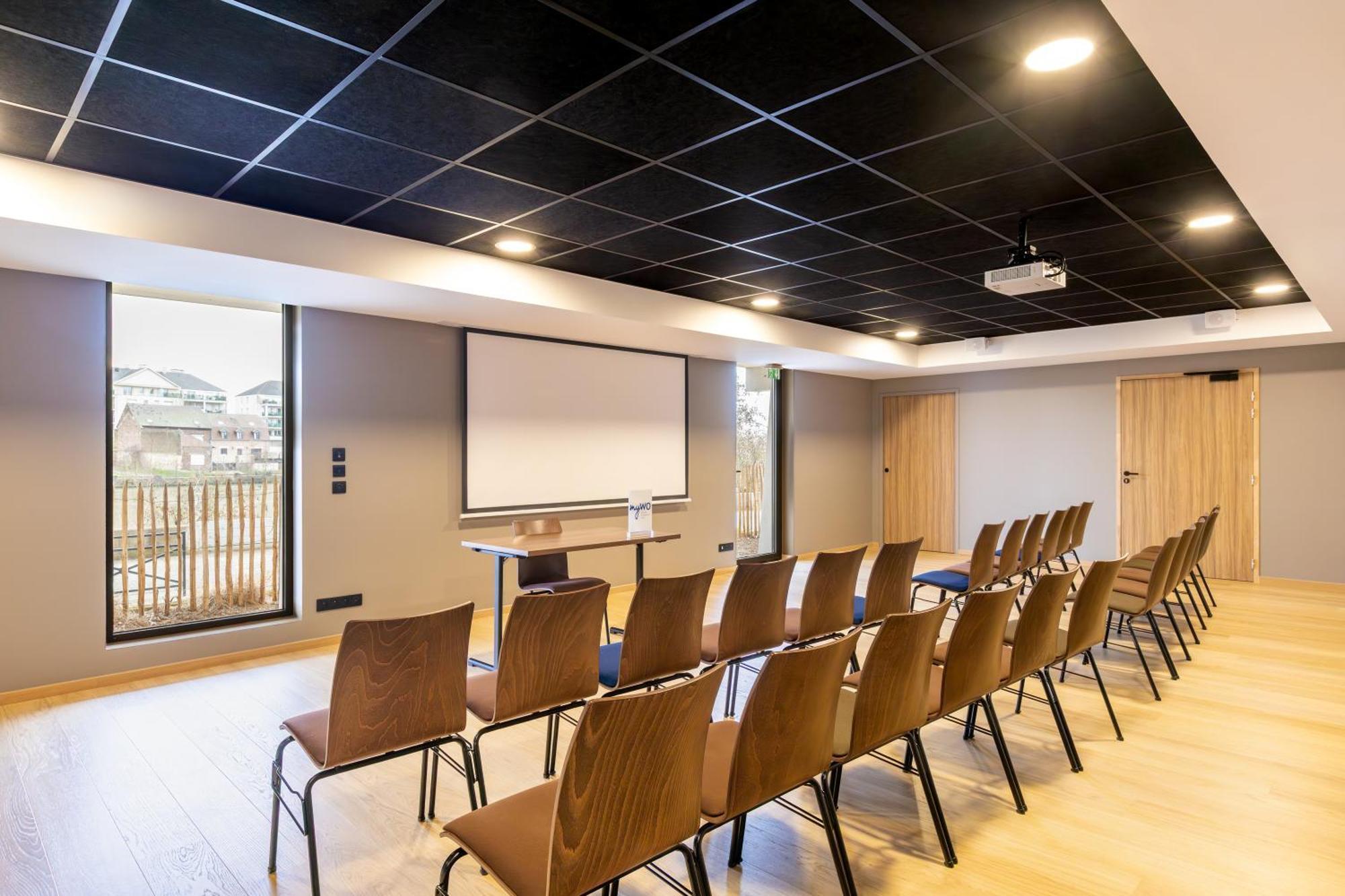 Aiden By Best Western T'Aim Hotel Compiegne Exterior photo